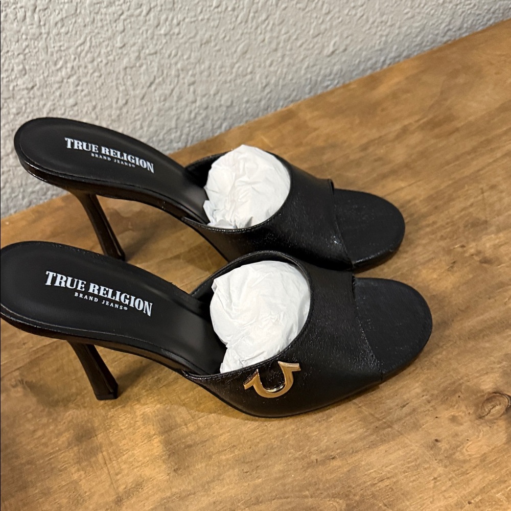 True Religion Sophia Black Open-Toe Heels size 9 New in Box - Picture 3 of 5